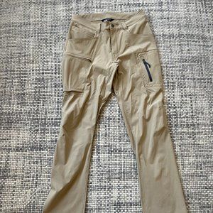NEW The North Face hiking/outdoor pants sz. 30